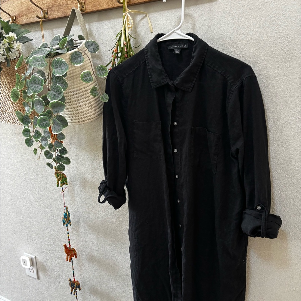 Saks Fifth Avenue Black Casual Button Down Shirt with Classic Collar